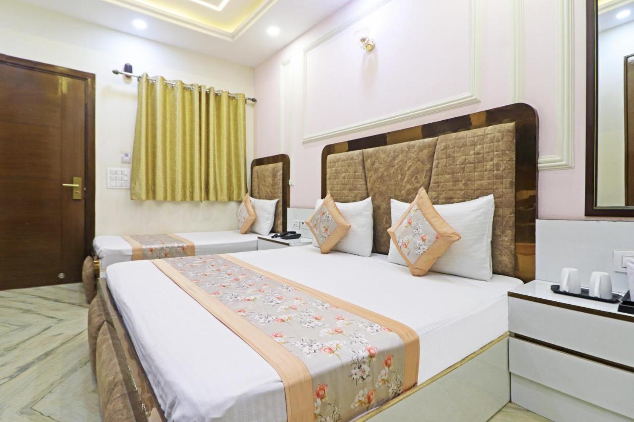 Hotel Samrat Residency 10 Mints Walking Distance Nizamuddin Railway Station Нью-Делі Екстер'єр фото