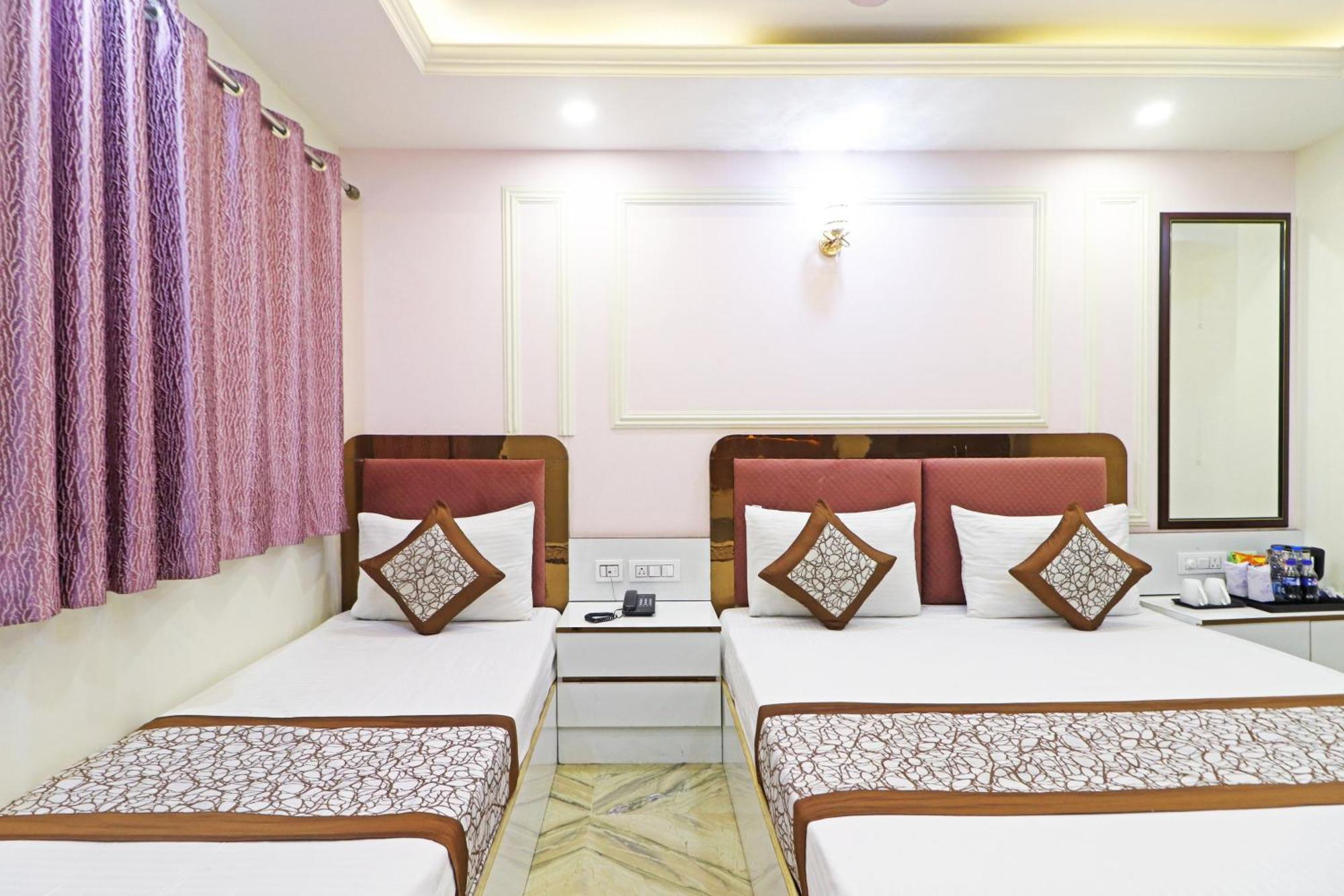 Hotel Samrat Residency 10 Mints Walking Distance Nizamuddin Railway Station Нью-Делі Екстер'єр фото