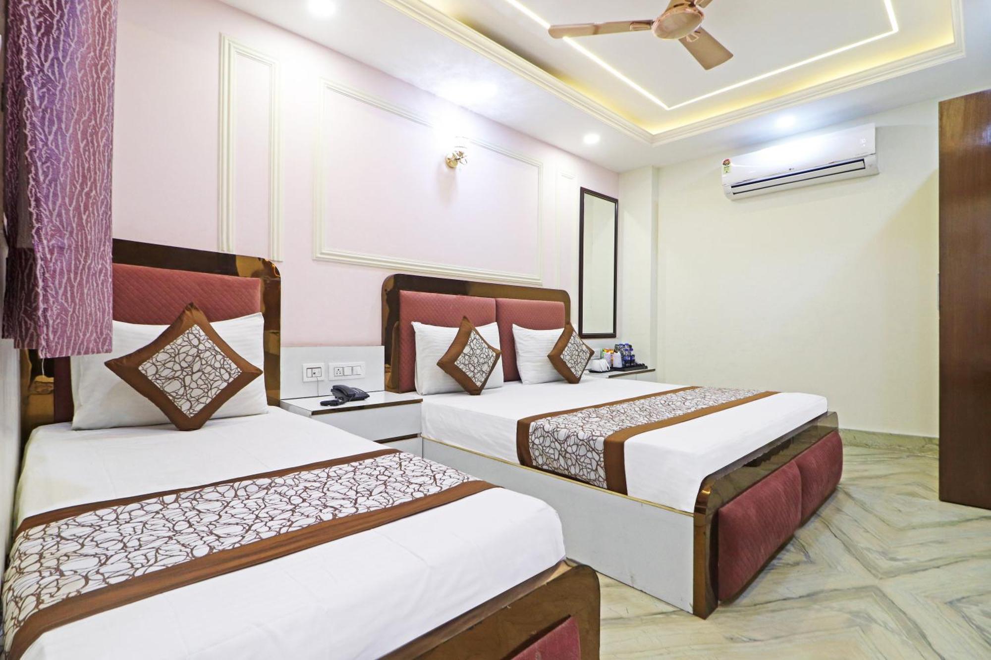 Hotel Samrat Residency 10 Mints Walking Distance Nizamuddin Railway Station Нью-Делі Екстер'єр фото
