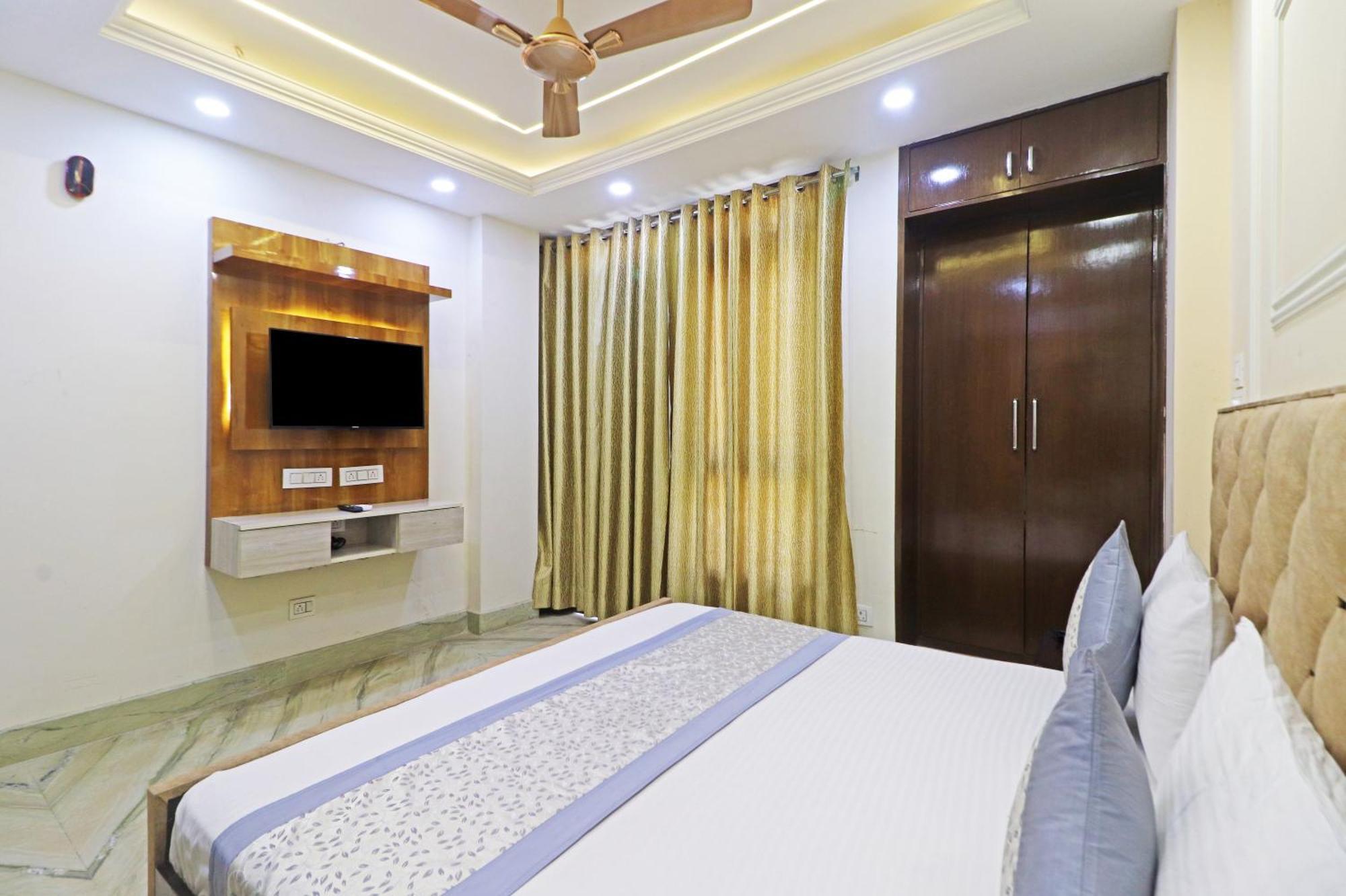 Hotel Samrat Residency 10 Mints Walking Distance Nizamuddin Railway Station Нью-Делі Екстер'єр фото