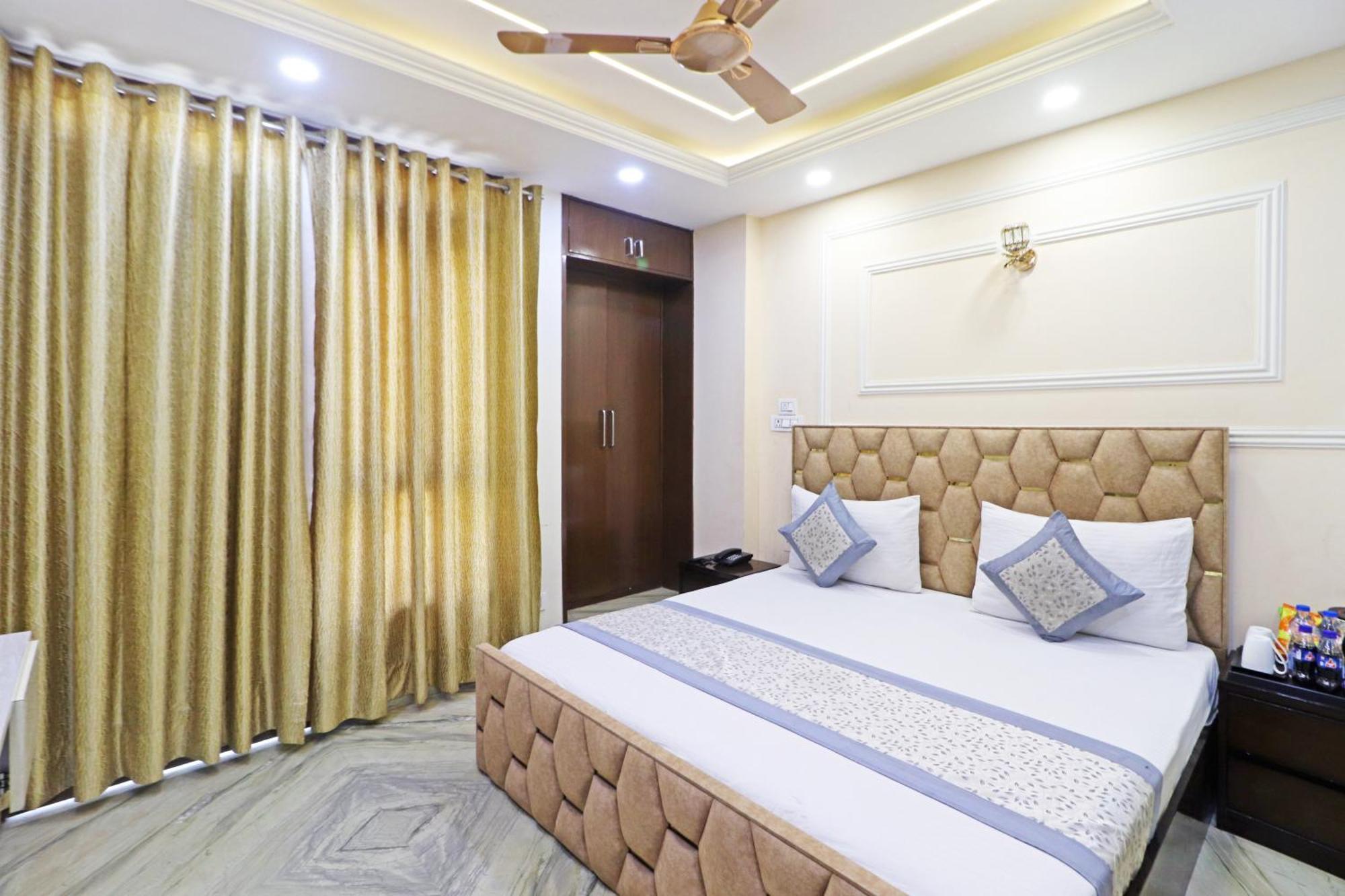 Hotel Samrat Residency 10 Mints Walking Distance Nizamuddin Railway Station Нью-Делі Екстер'єр фото